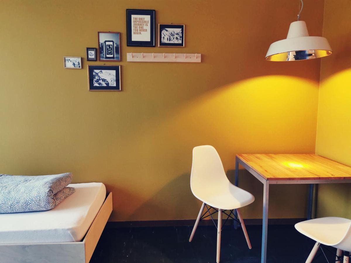 Budget Dreibettzimmer mit Gemeinschaftsbad