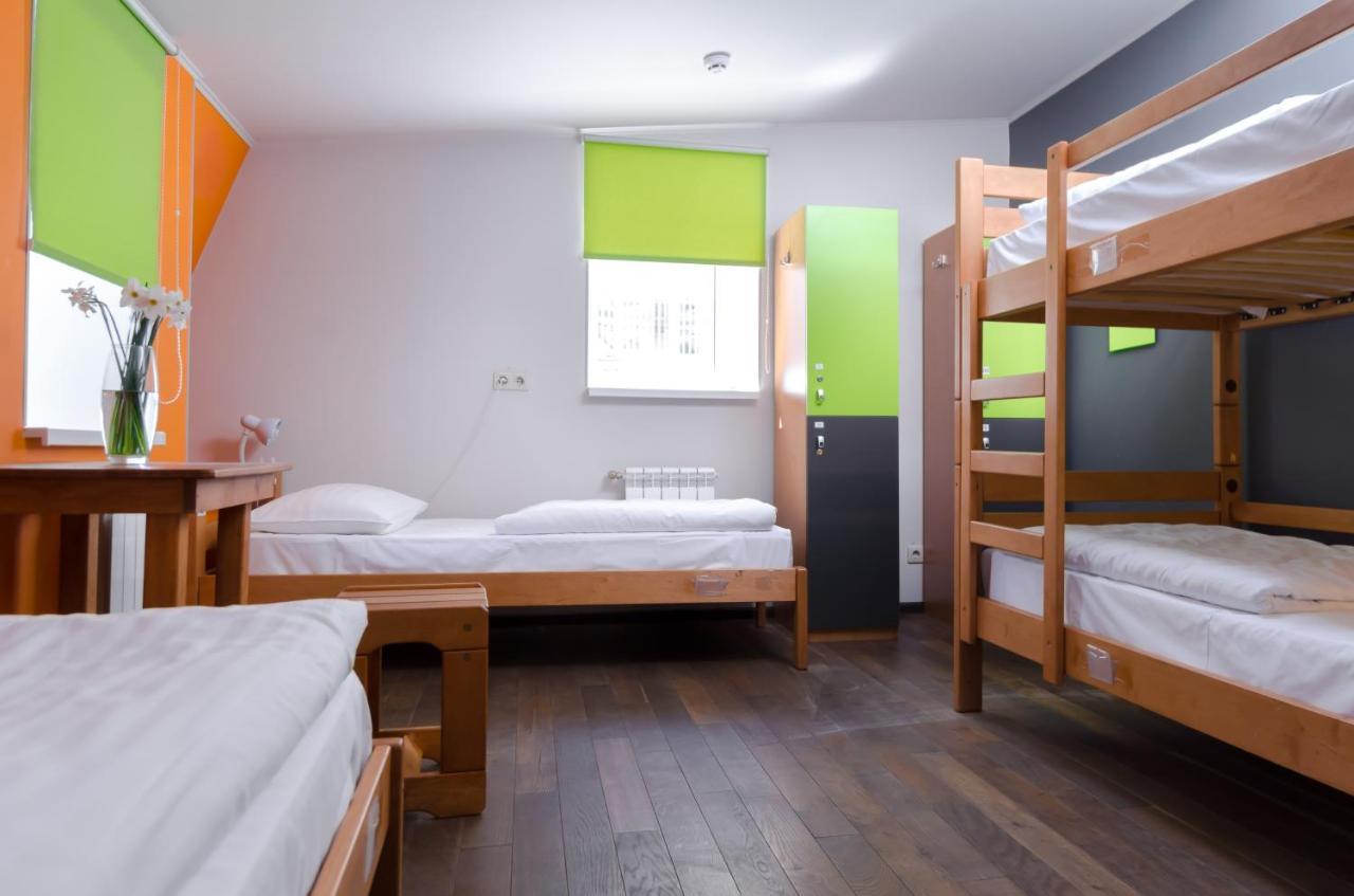 Vierbettzimmer mit eigenem Bad