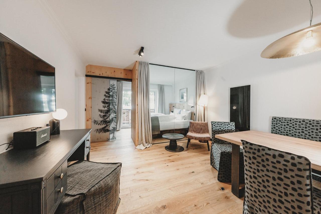 Apartment mit Balkon