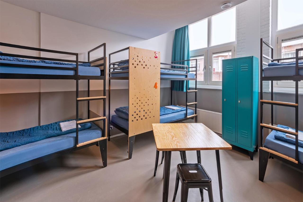 Bett im gemischten Schlafsaal mit 6 Betten und Dusche