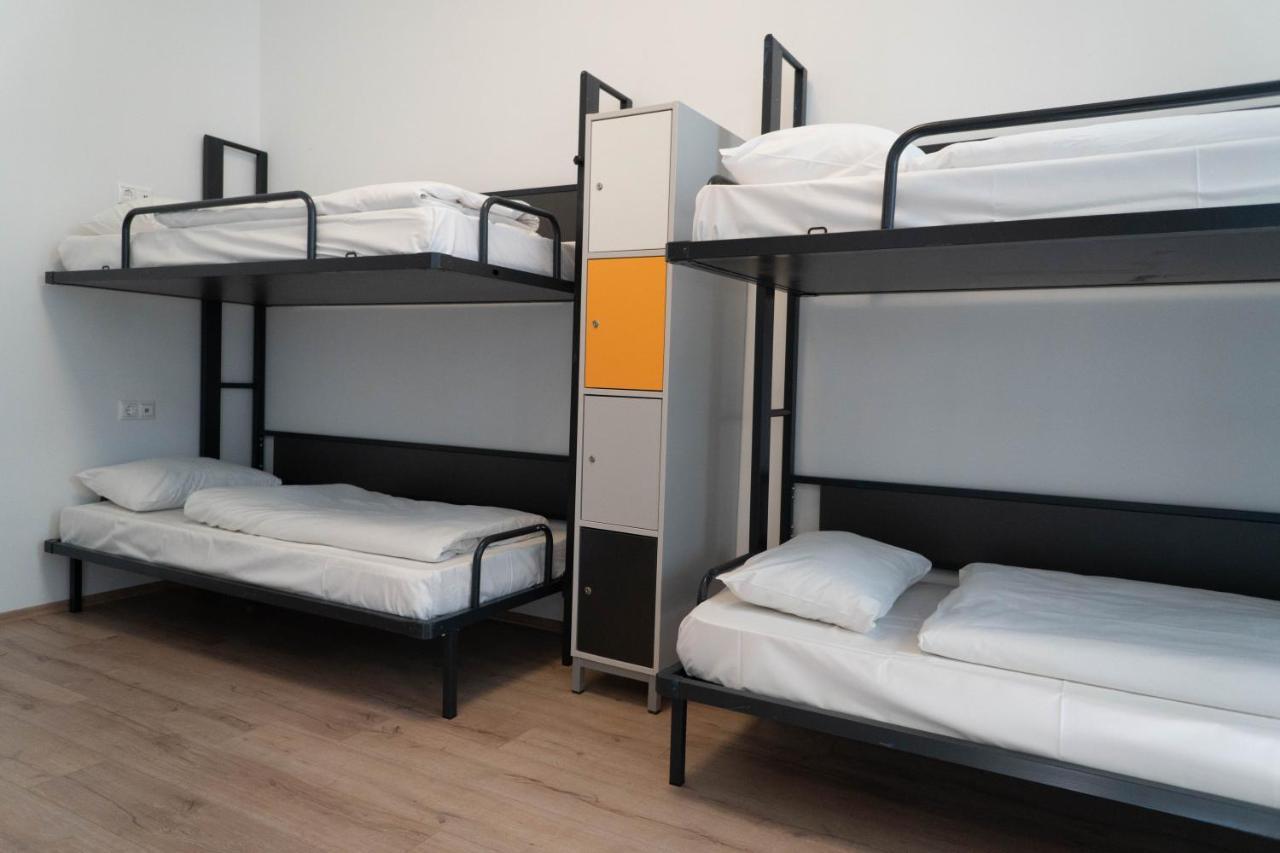 Bed 8-Bed Dormitory Room,1260465841:JPEG
