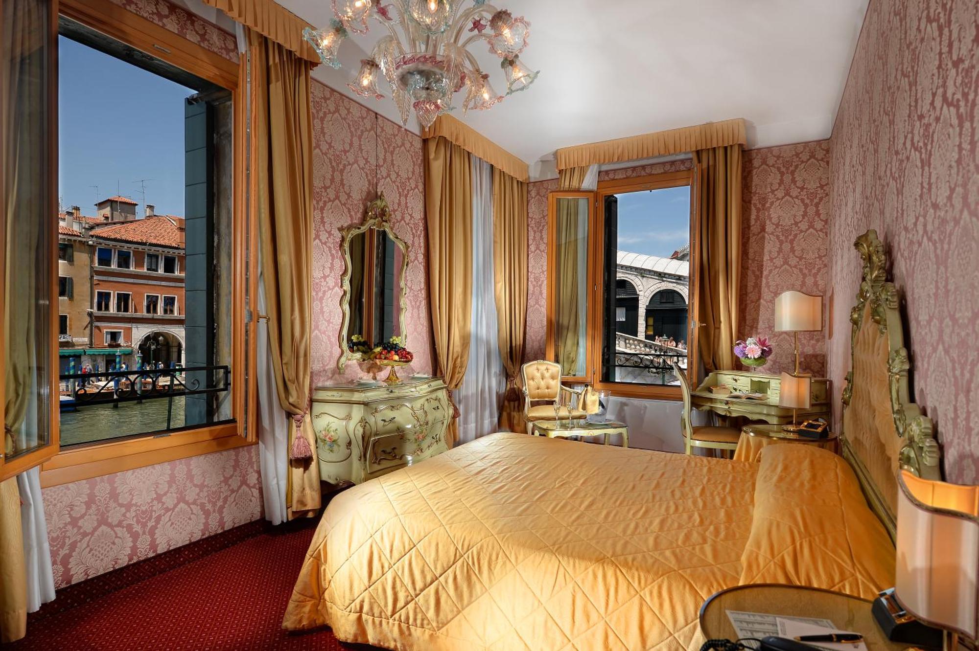Double Room Grand Canal View no smoking