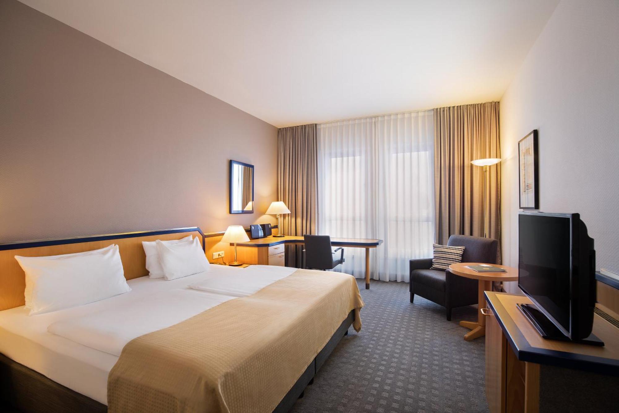Room Kingsize Bed High Floor