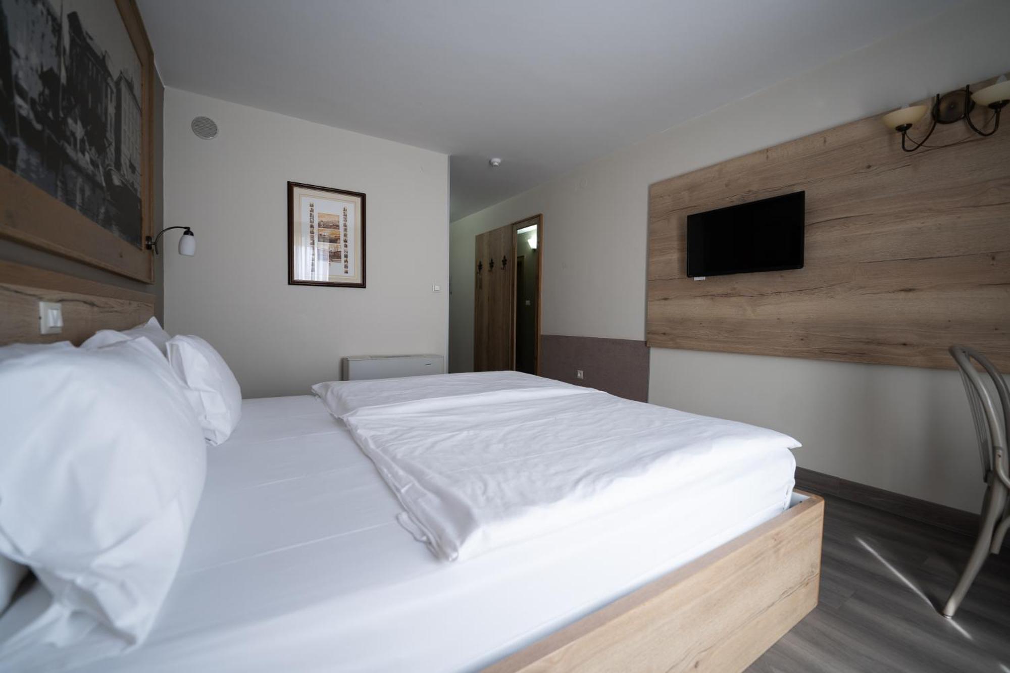 Doppelzimmer mit Stadtblick