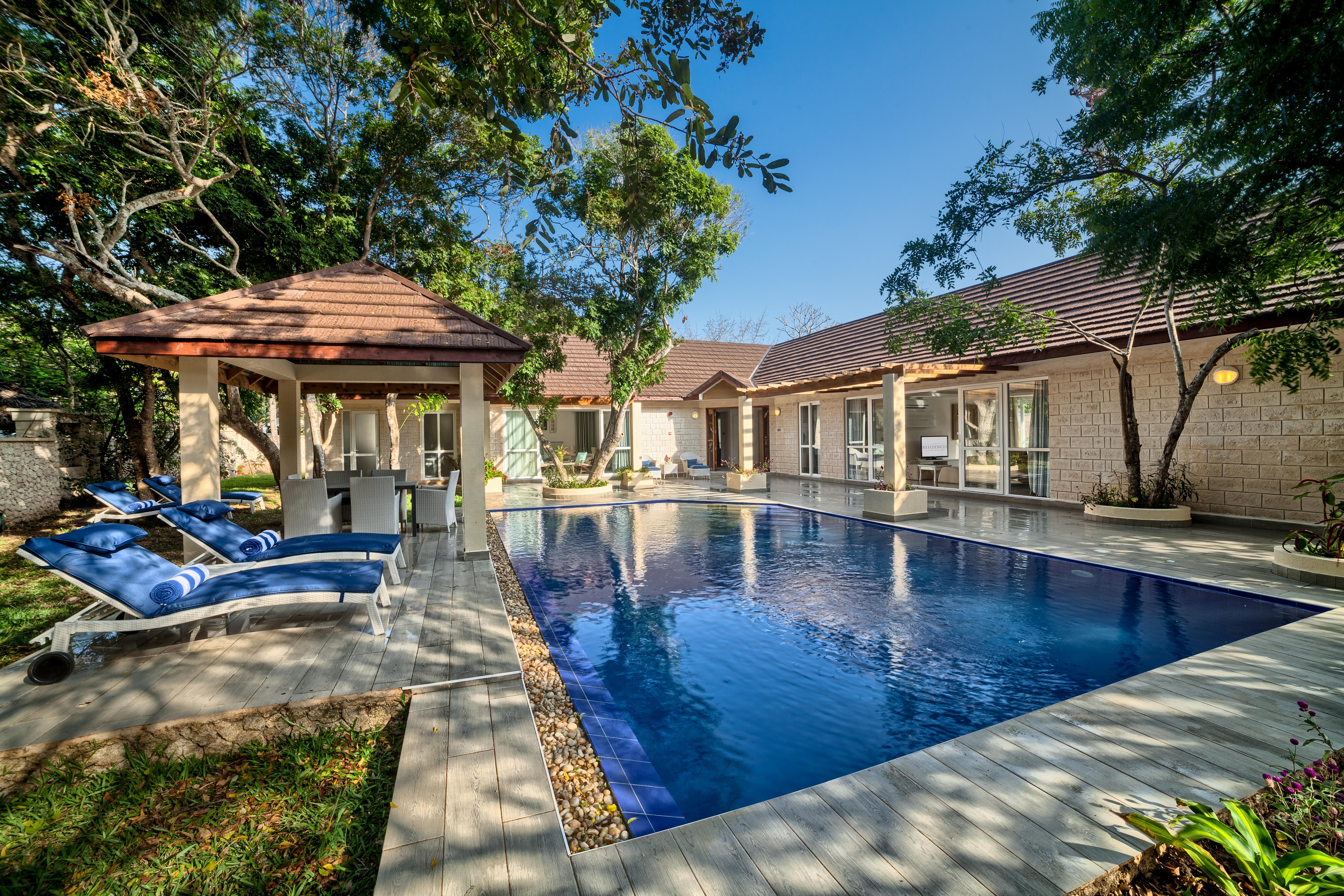 Villa mit 2 Schlafzimmern und privatem Pool