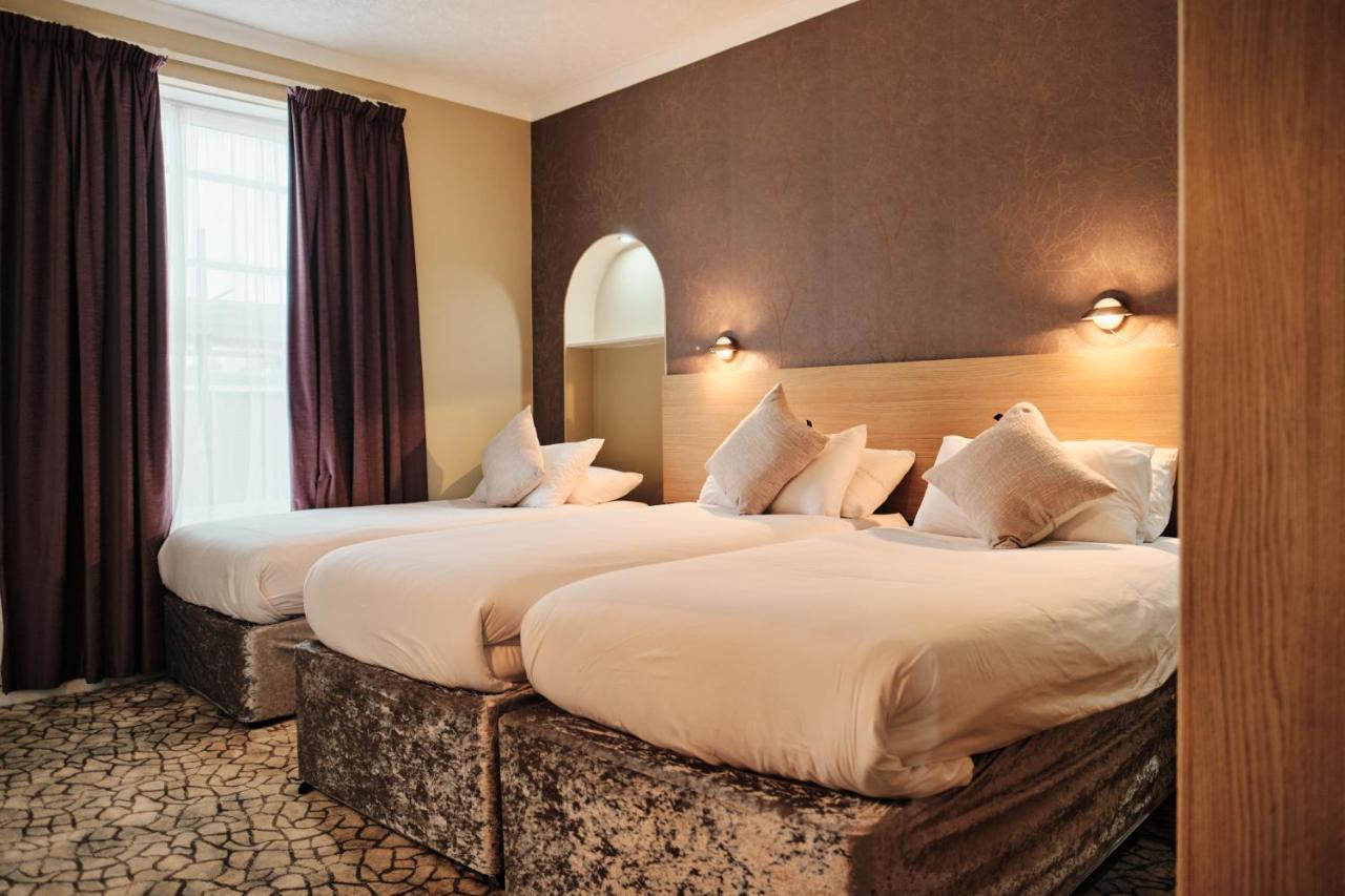 Triple Room,1619762207:JPEG