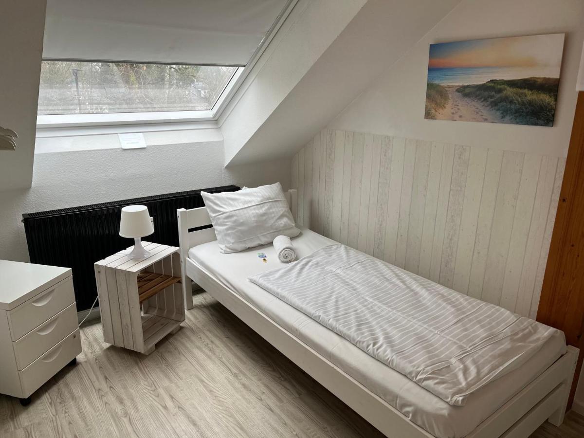 Standard Einzelzimmer mit Gemeinschaftsbad und Gemeinschaftsküche