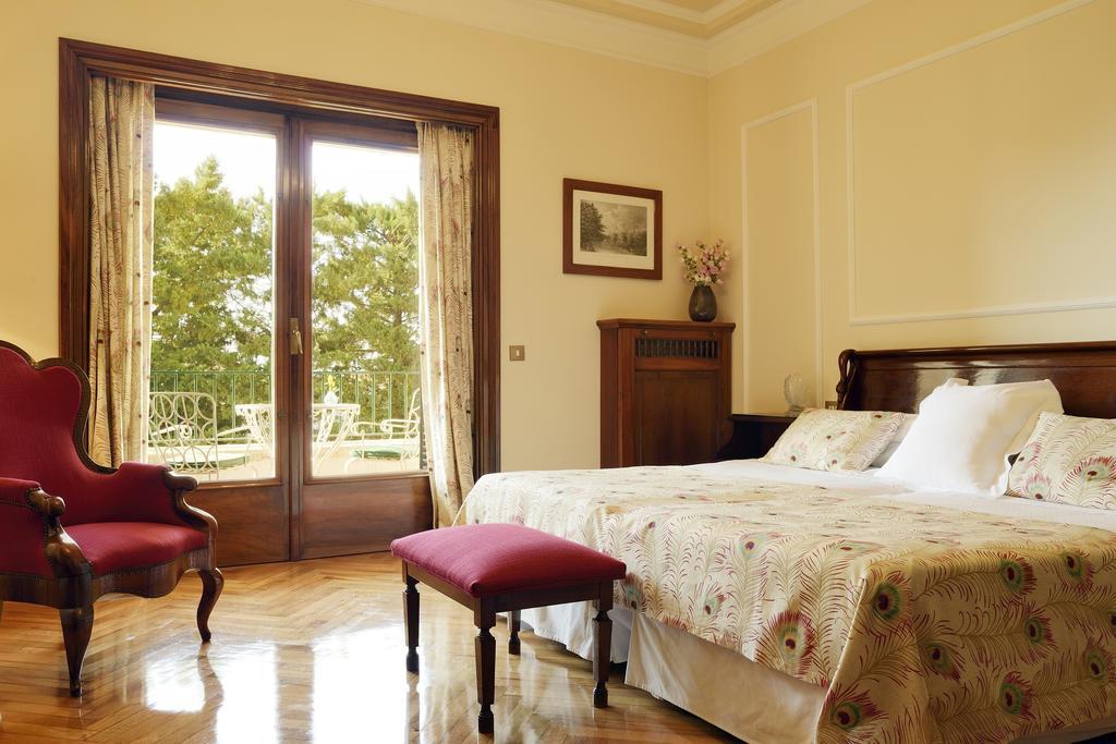 Classic Dreibettzimmer mit Terrasse und Zugang zum Spa