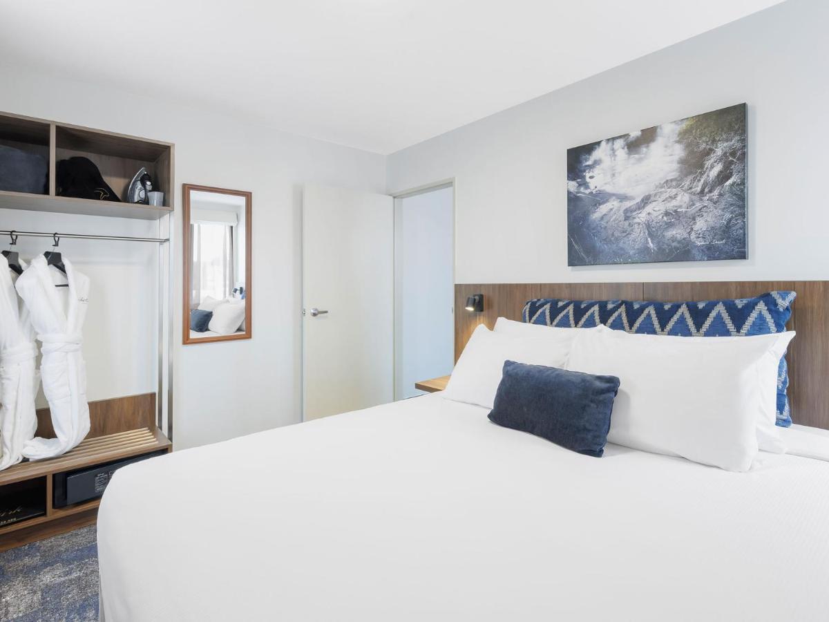 Superior King Room,1394242184:JPEG