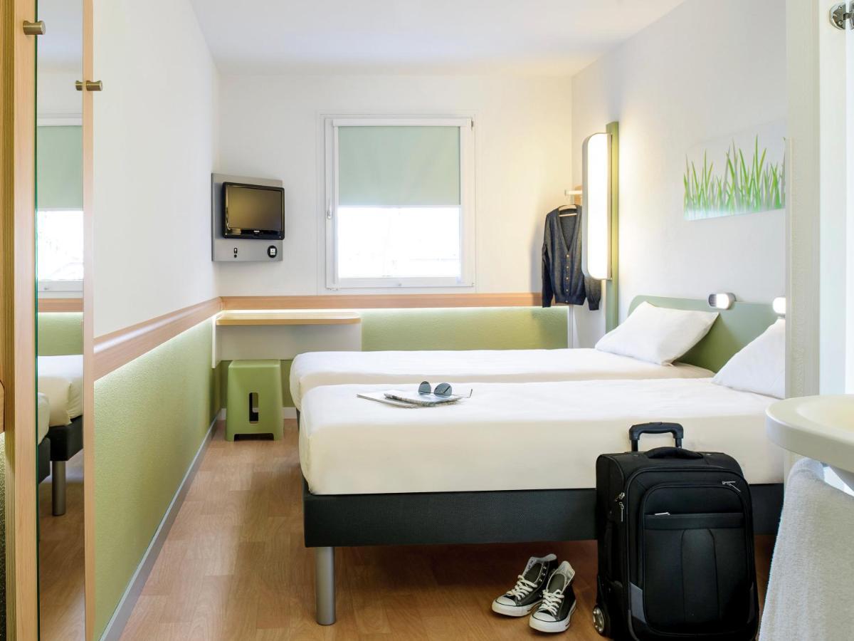 Standard Twin Room,1717091356:JPEG