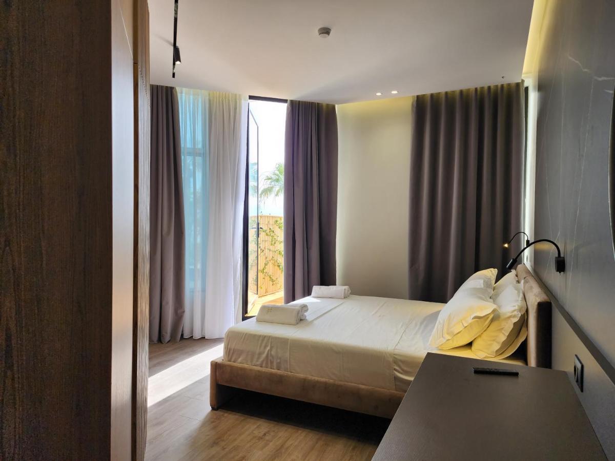 Deluxe Double Room with Balcony and Sea View,1466798570:JPEG