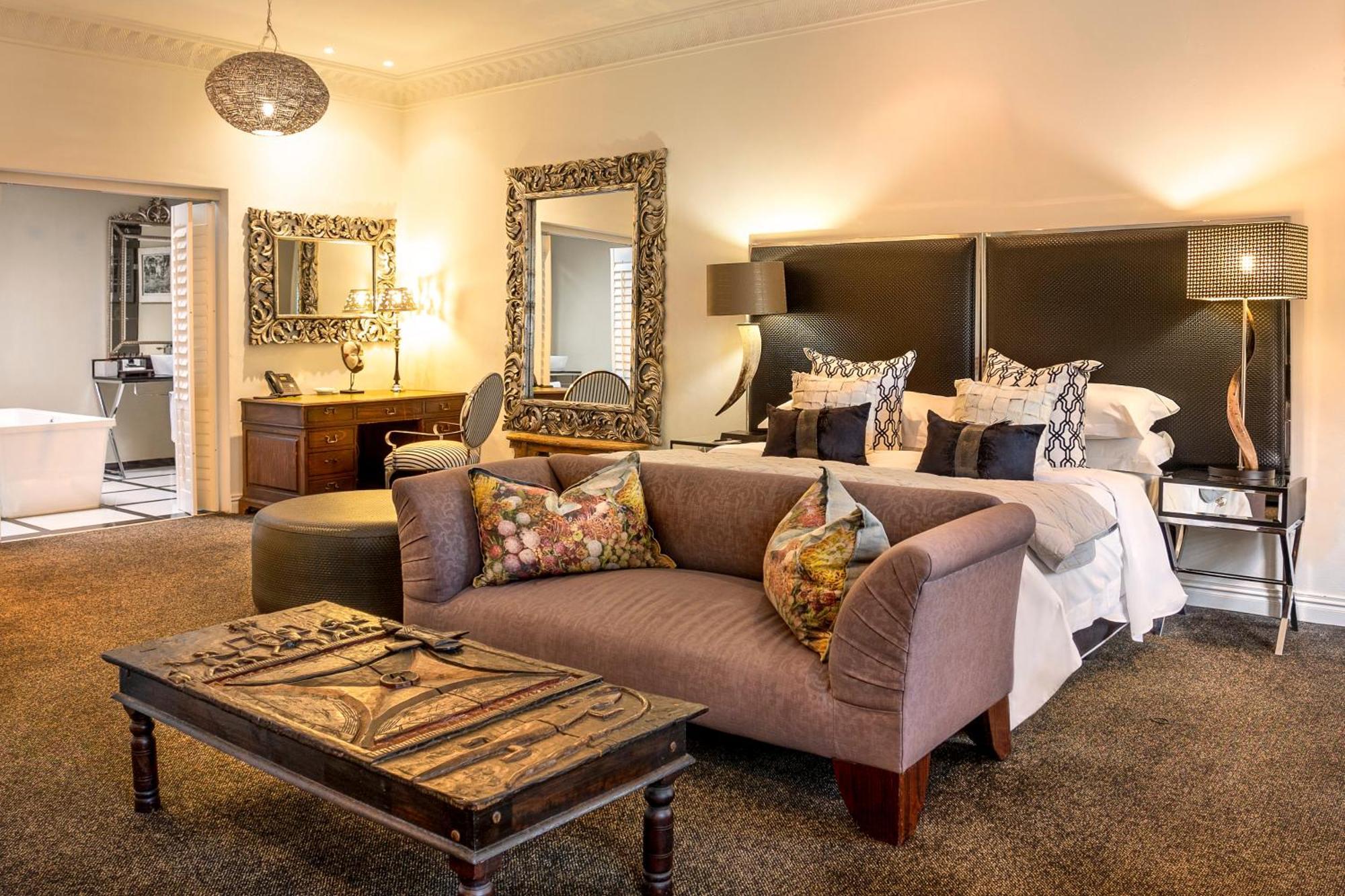 Chateau Suites