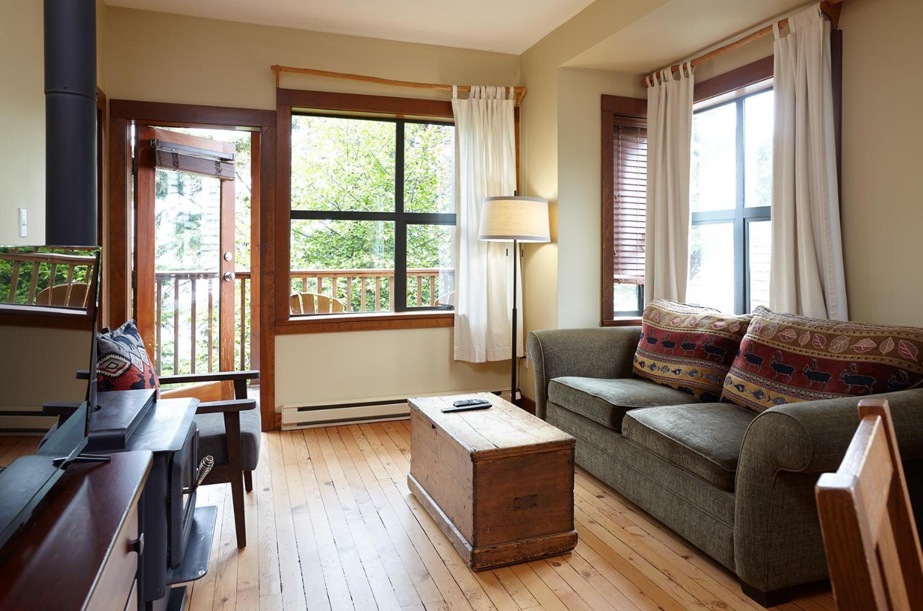 One-Bedroom Suite,1532312548:JPEG