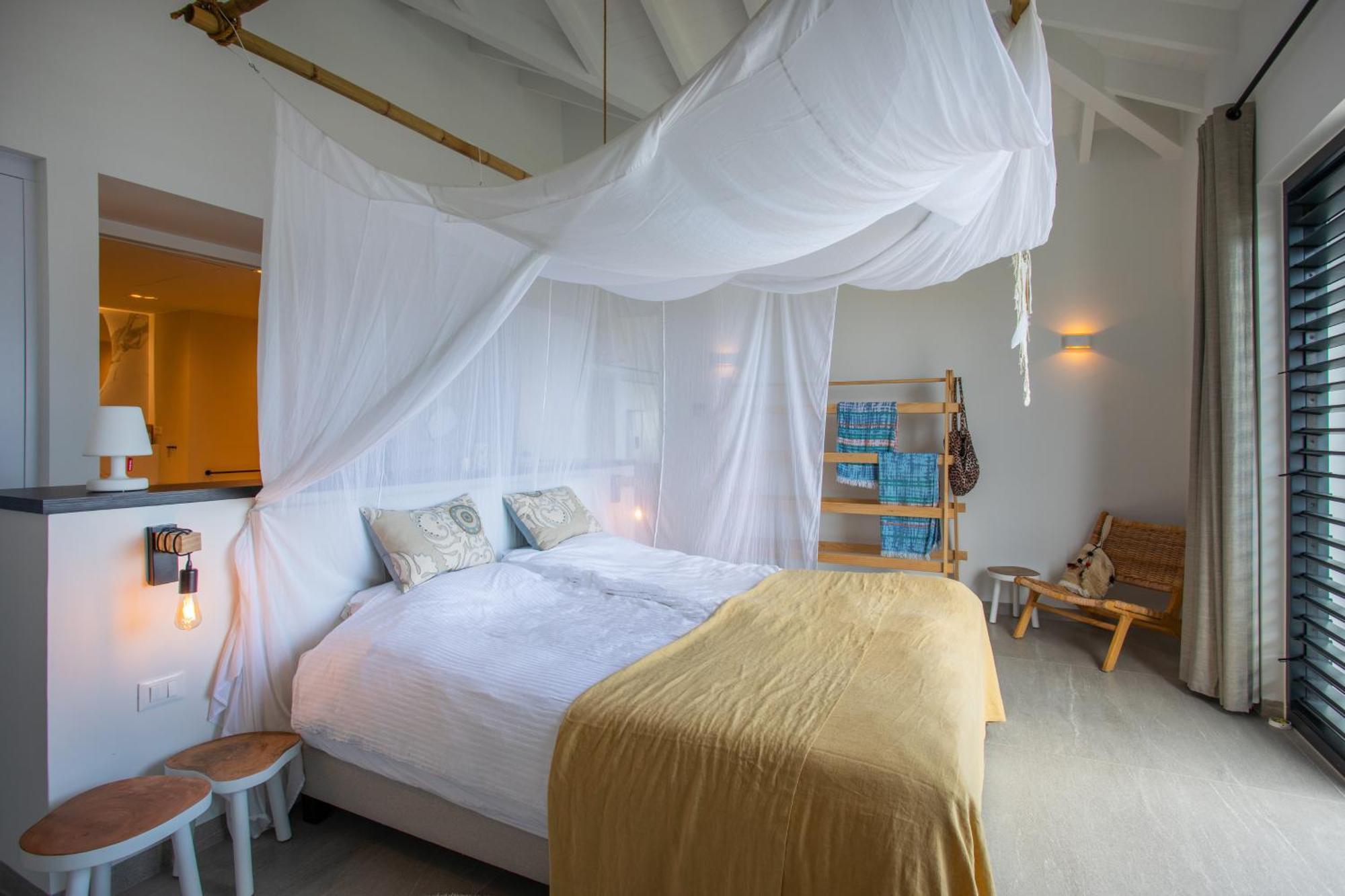 Beach Front Luxury 3 Bedroom Penthouse at The Shore,1535077591:JPEG