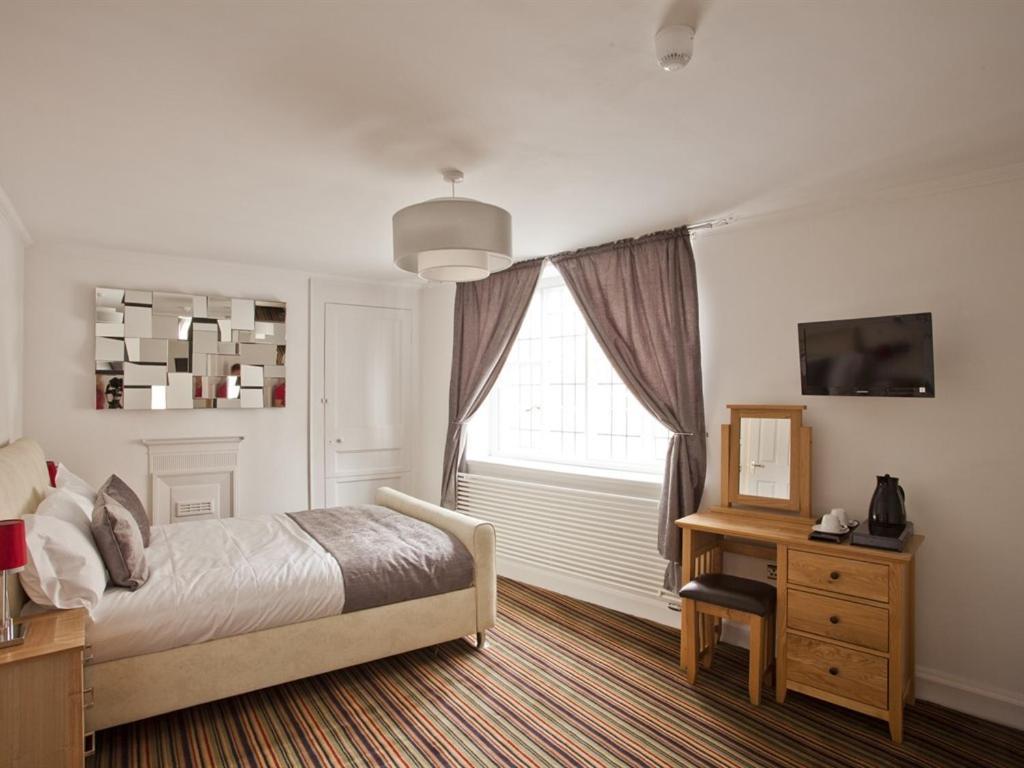 Triple Room,1588201816:JPEG