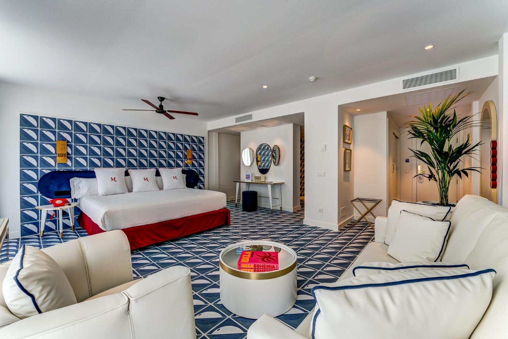 Bello Suite mit Meerblick und Dachterrasse – Tribut an Ibiza