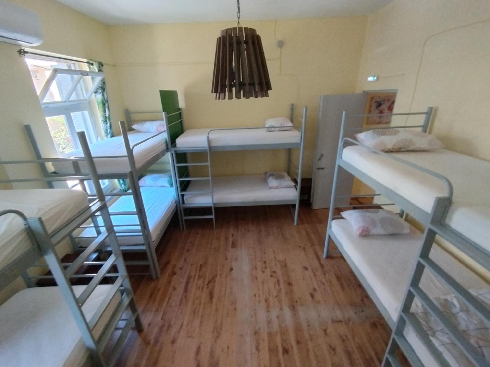 Bett im gemischten Schlafsaal mit 8 Betten