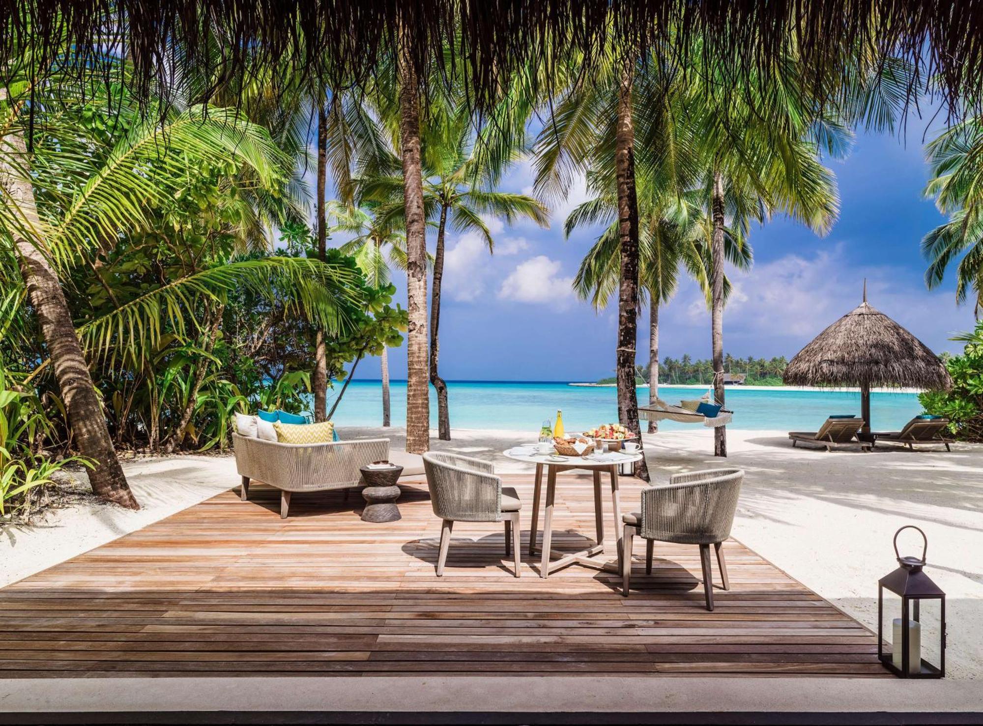 Strandvilla mit Queensize-Bett (obligatorische Festmahlzeit, Aufpreis im Resort)