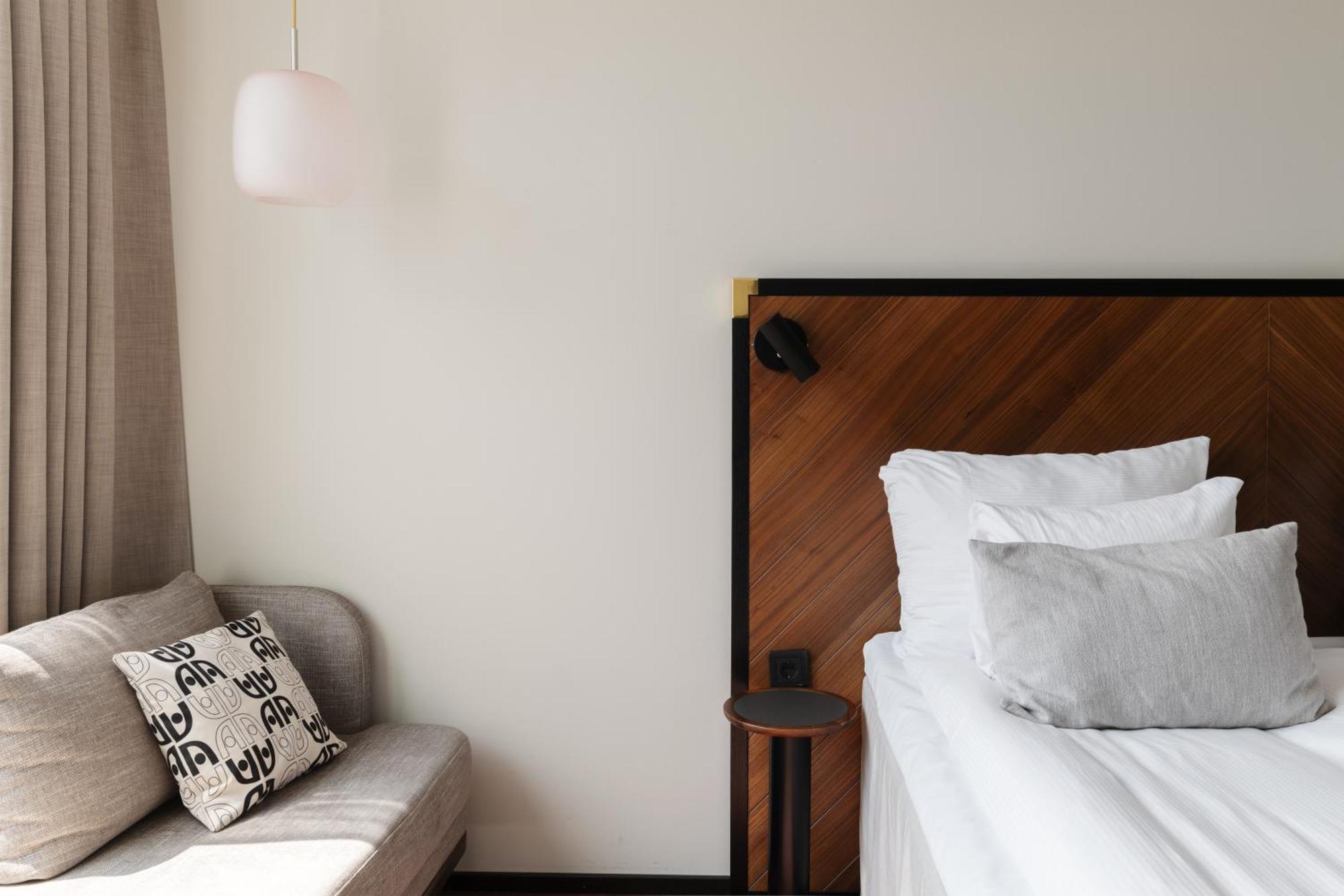 Superior King Room,1594672241:JPEG