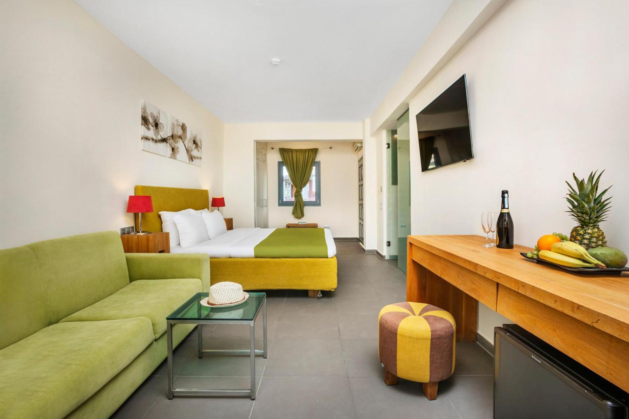 Junior Suite,1595401531:JPEG
