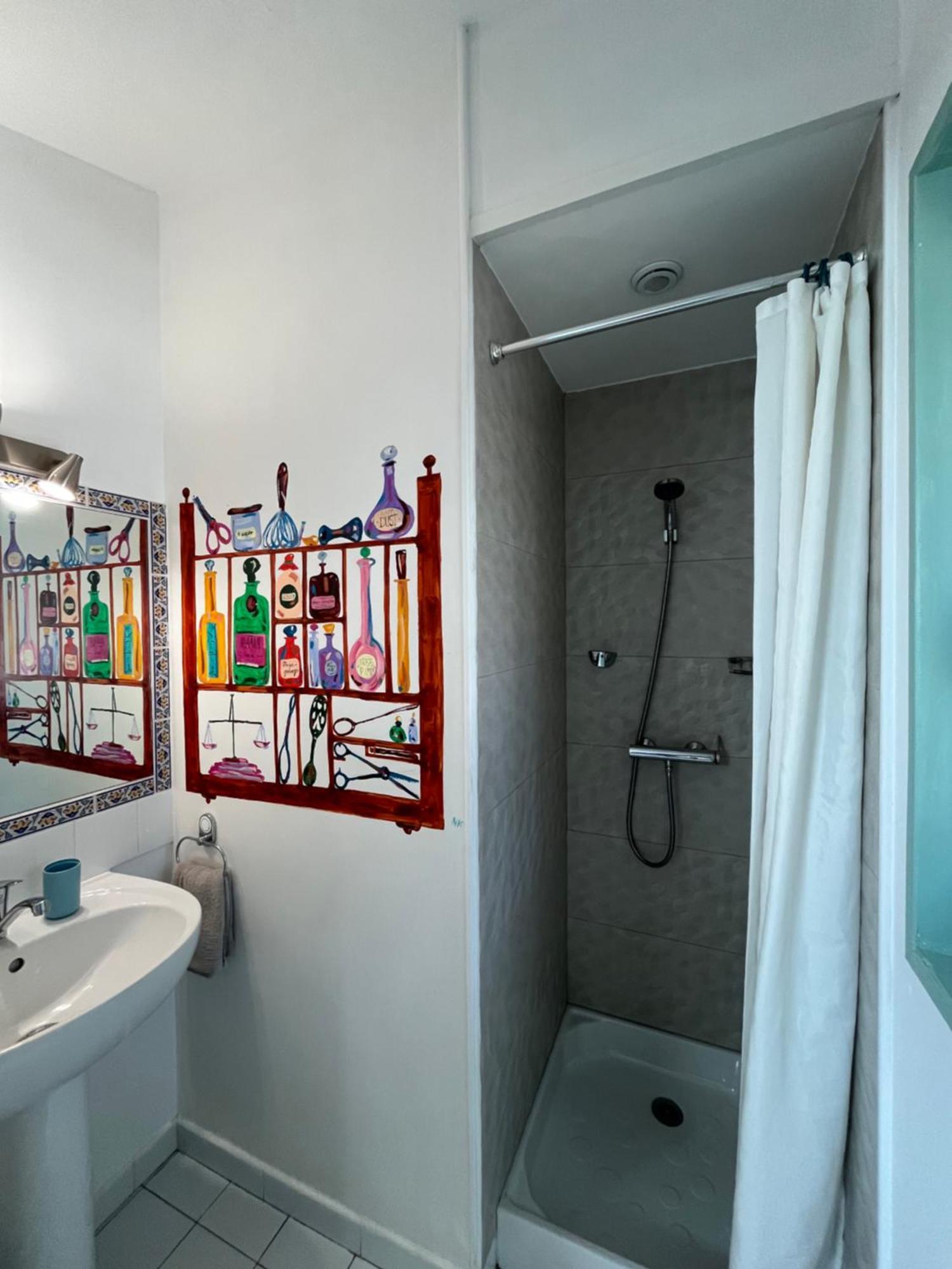 Double Room Shared Toilet