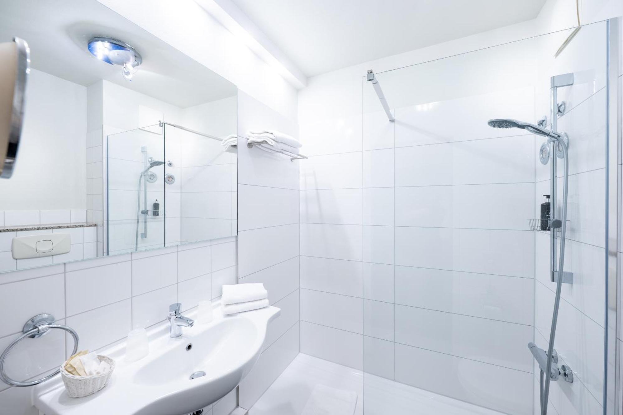 Apartment,1659457555:JPEG