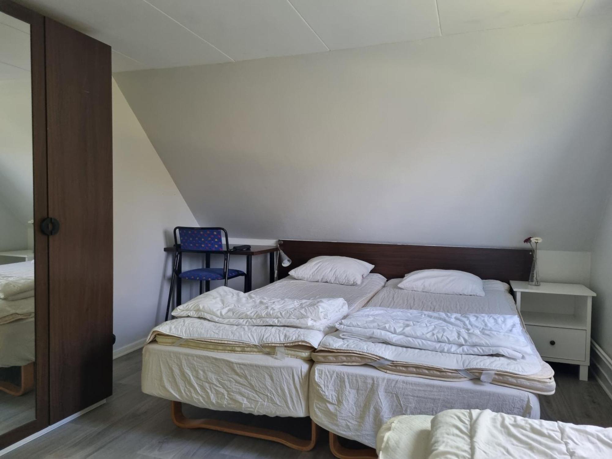 Vierbettzimmer mit Gemeinschaftsbad