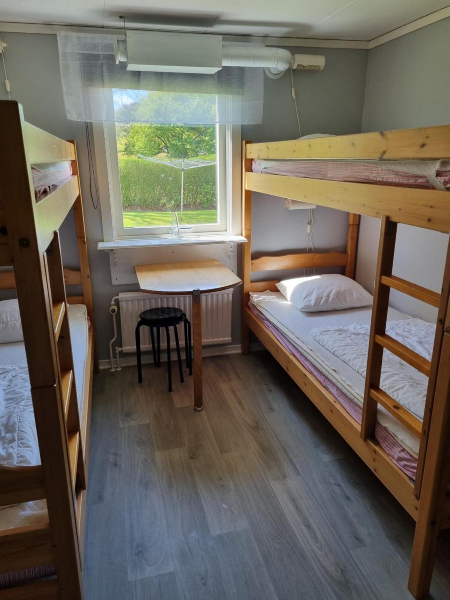 Economy Vierbettzimmer mit Gemeinschaftsbad