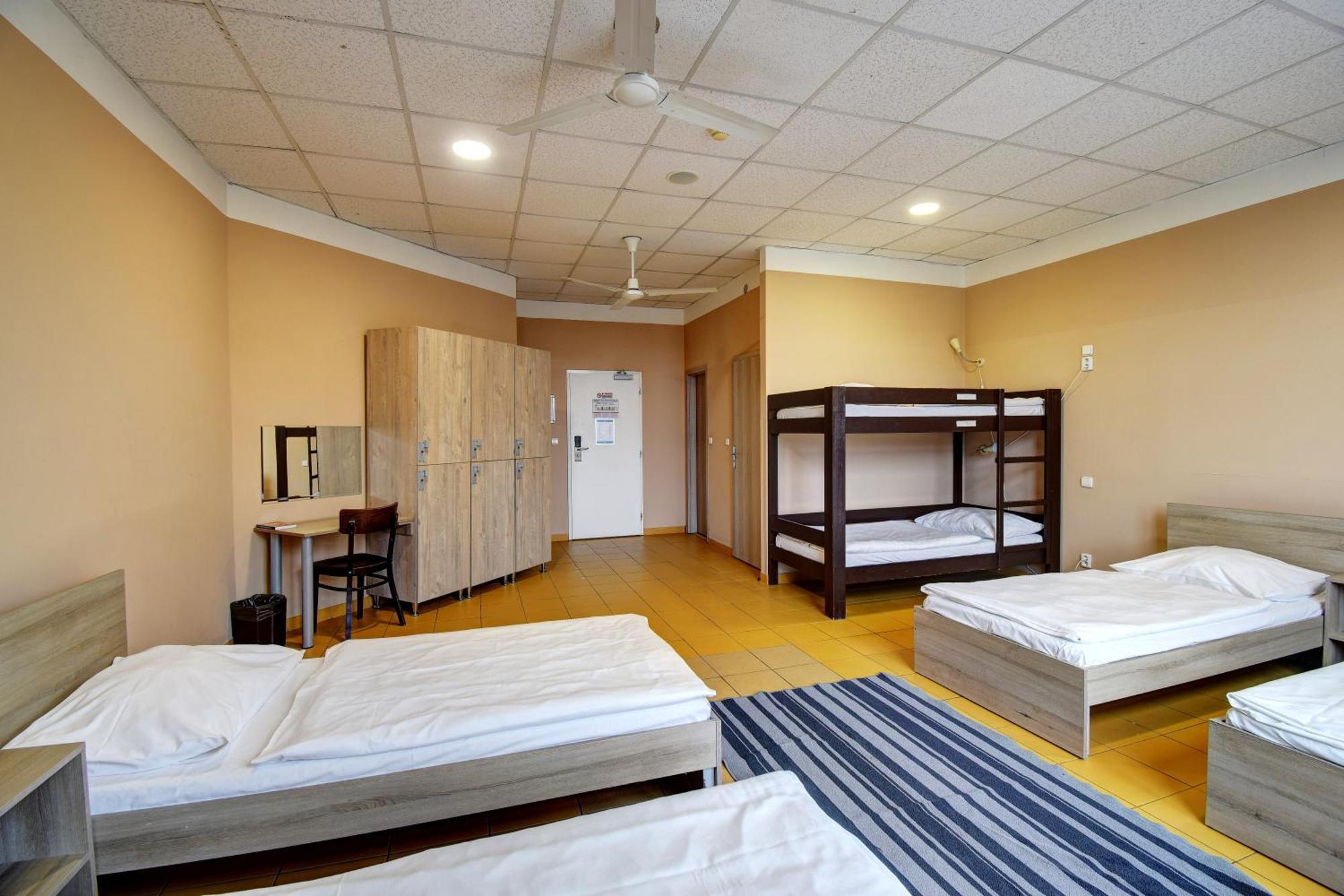 Bed in 6-Bed Dormitory Room,1679577235:JPEG