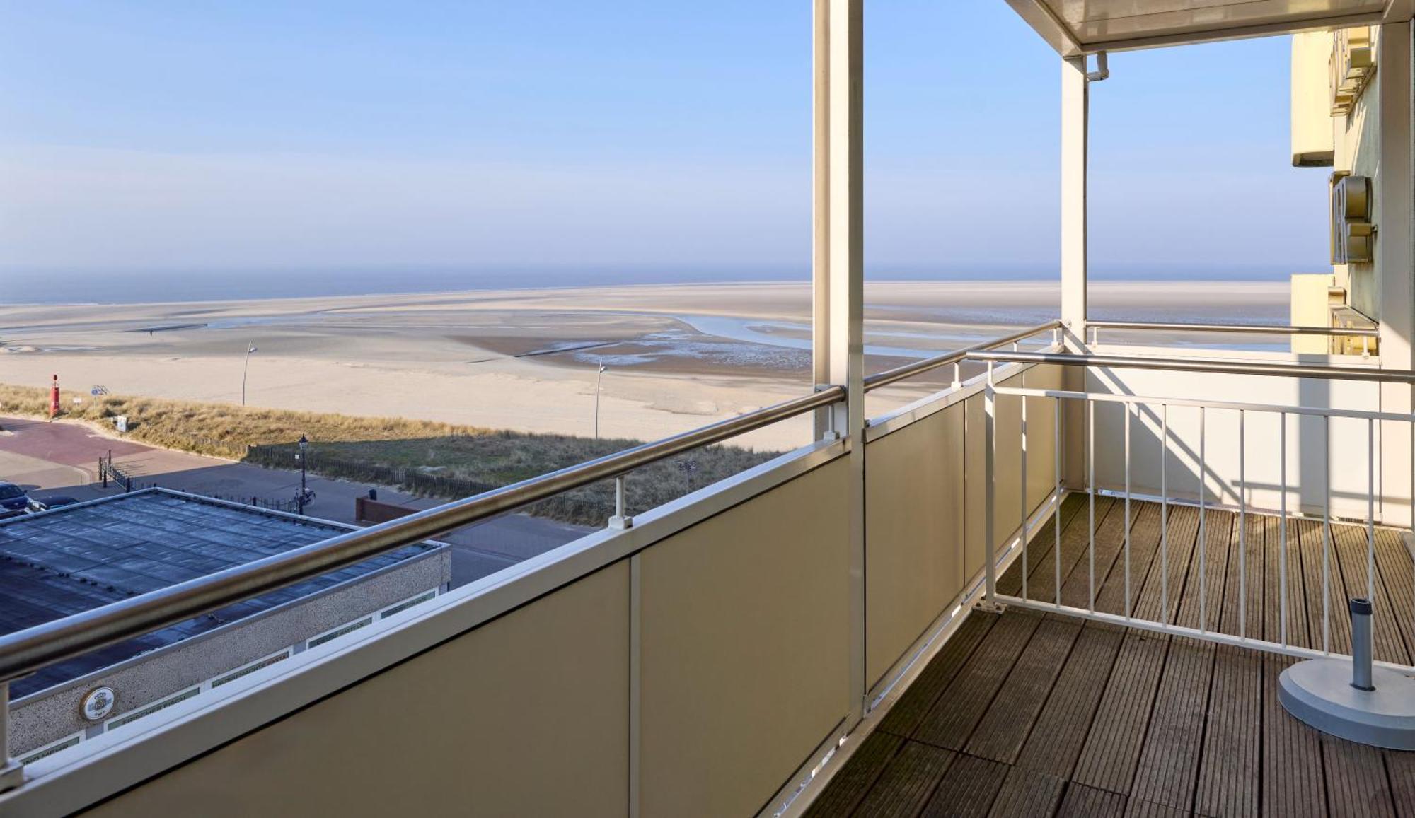 Superior Double Room with Balcony and Partial Sea View,1680577960:JPEG