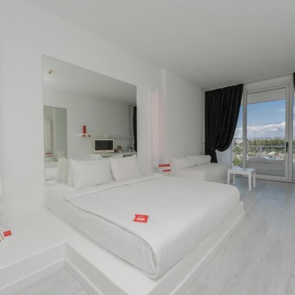 Deluxe Room with Land View,1697804493:JPEG