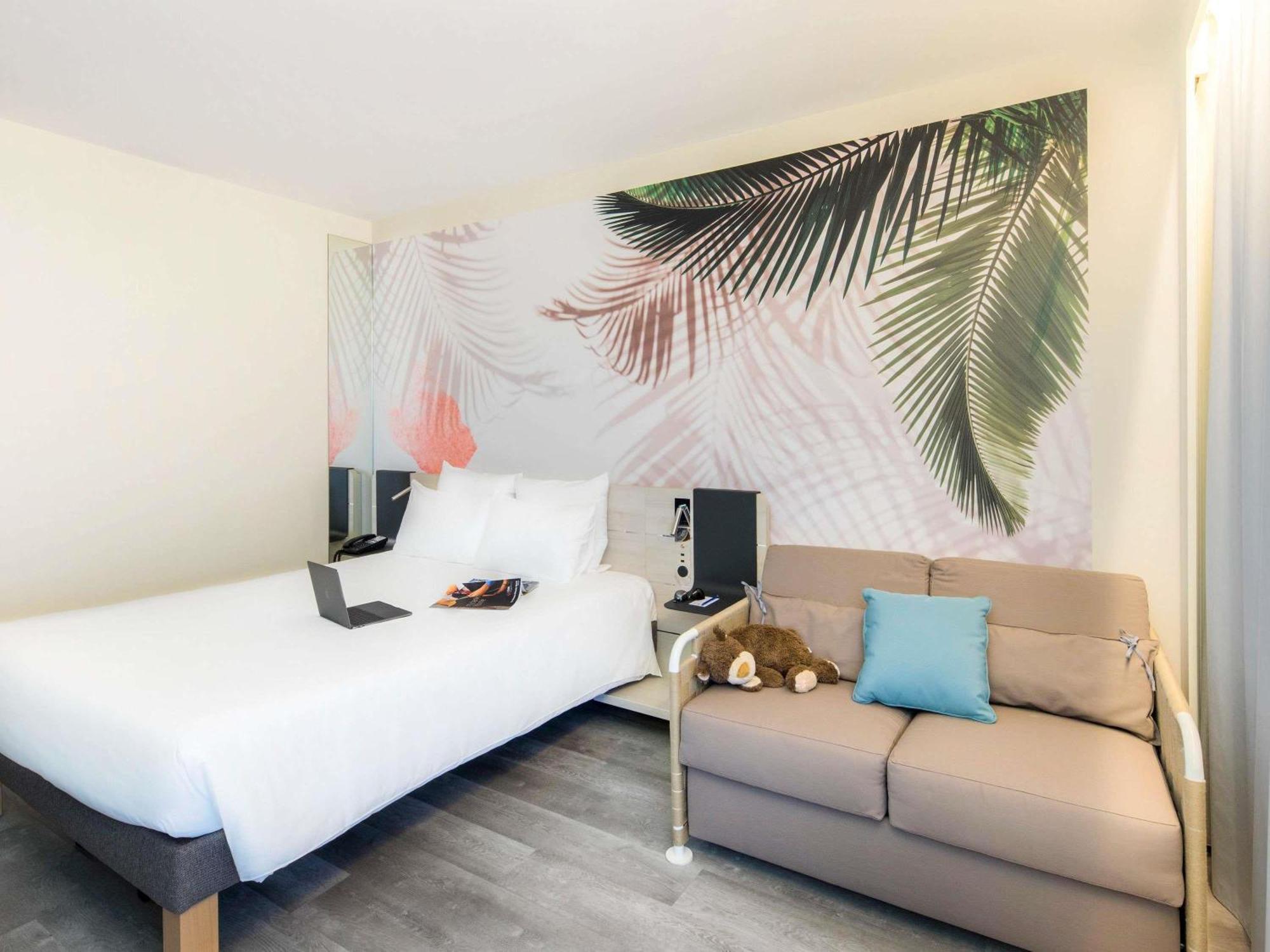 Riviera Superior Double Room with Sofa Bed,1717004093:JPEG