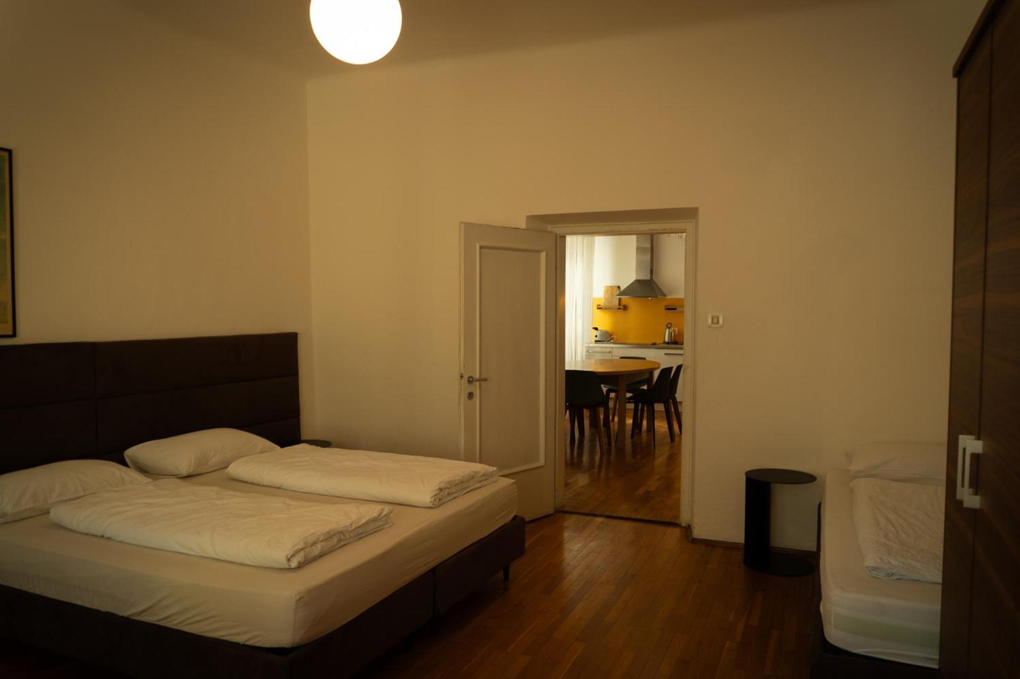 Family Room,1722955018:JPEG