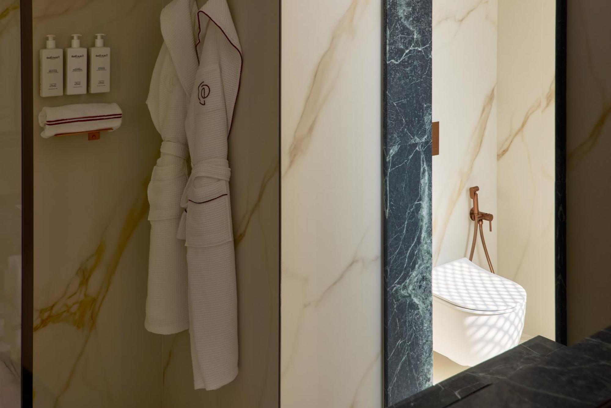Premium Doppel- oder Zweibettzimmer mit Meerblick