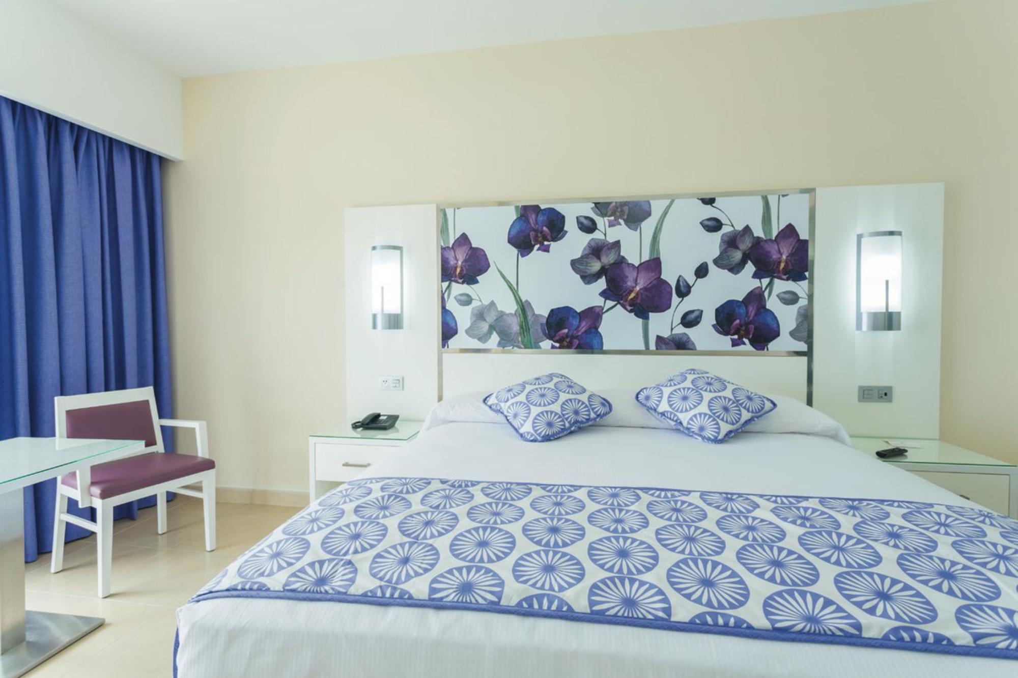 Double Room,1744213282:JPEG