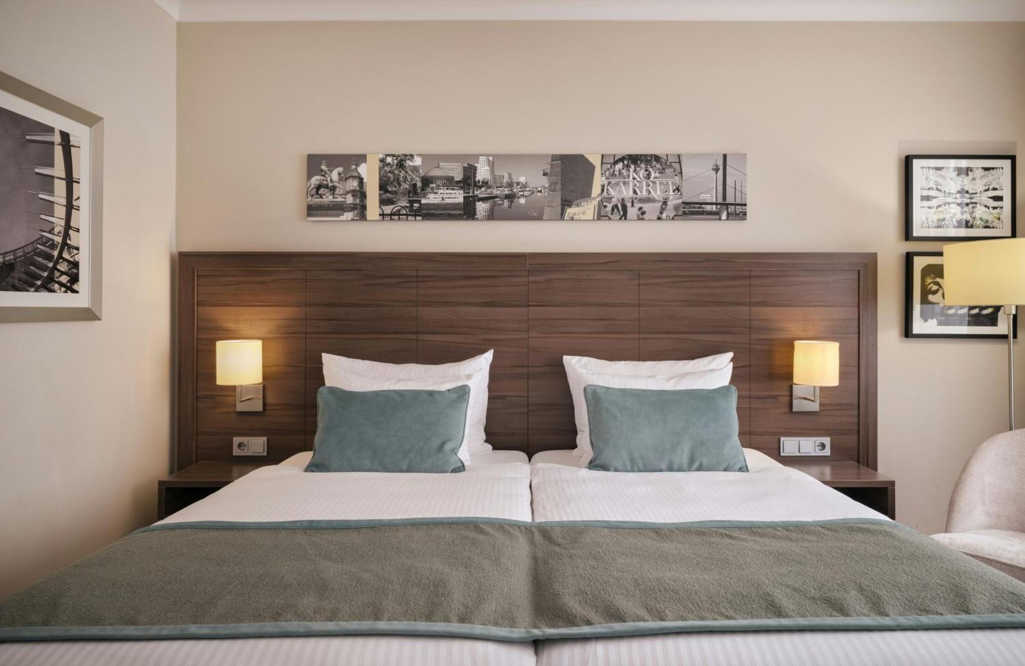 Deluxe Double Room,1746817532:JPEG