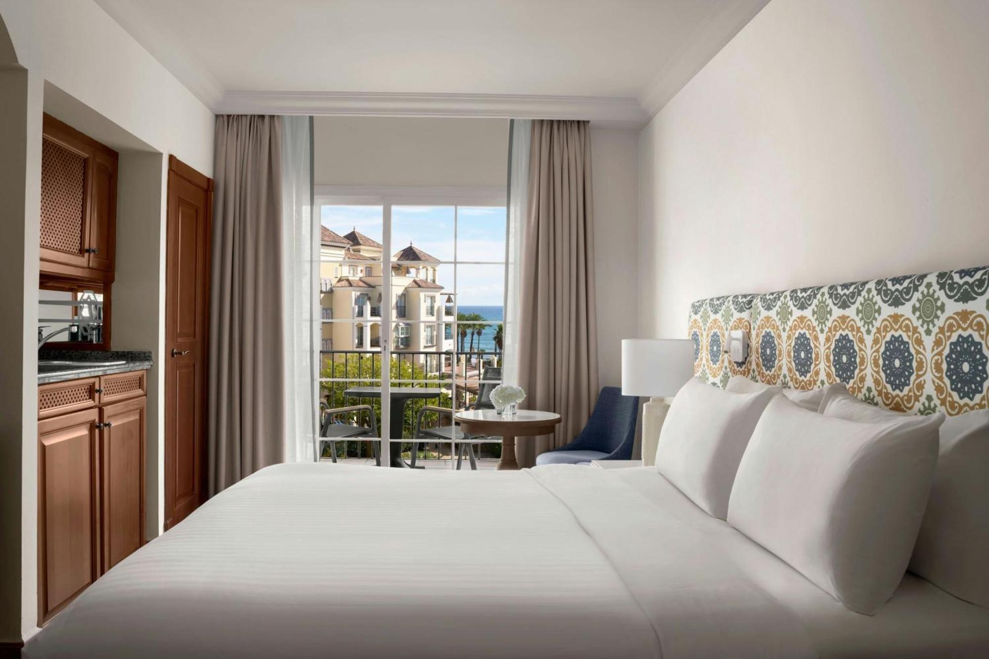 Small Twin Room View,1758317747:JPEG
