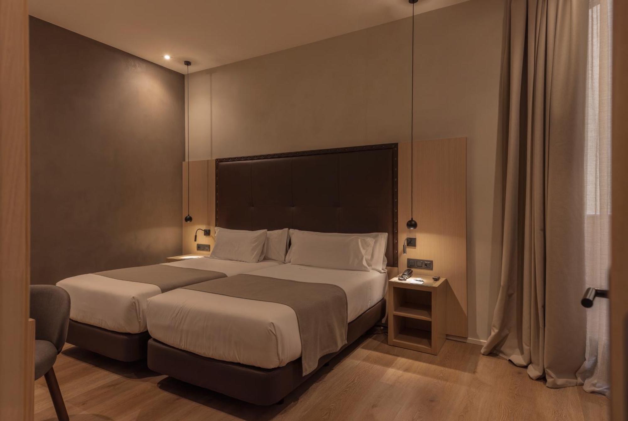 Superior Double Room,1758524686:JPEG