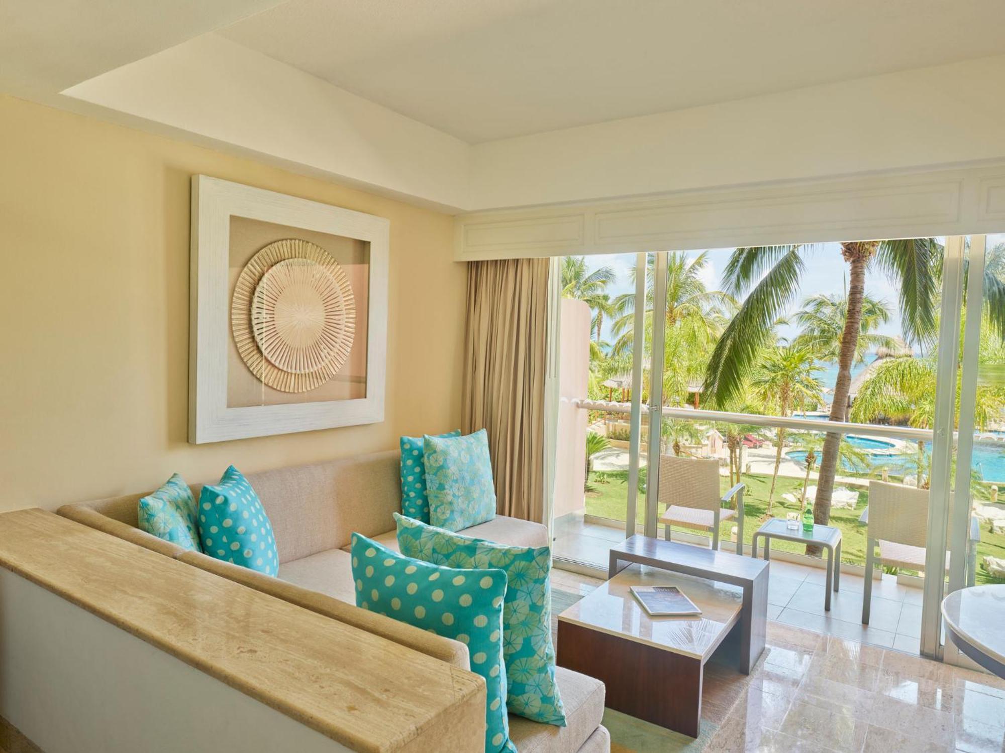 Suite mit Doppelbett und Meerblick