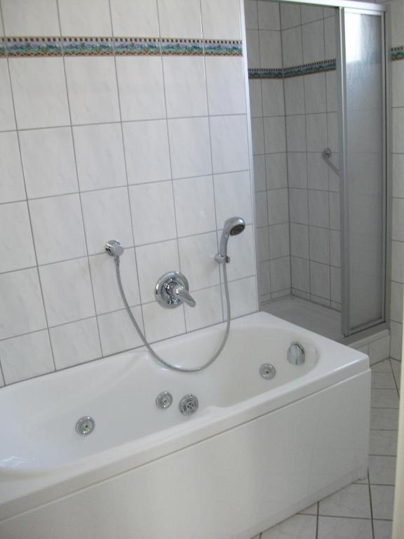 Superior Double Room Spa Bath,917321263:JPEG