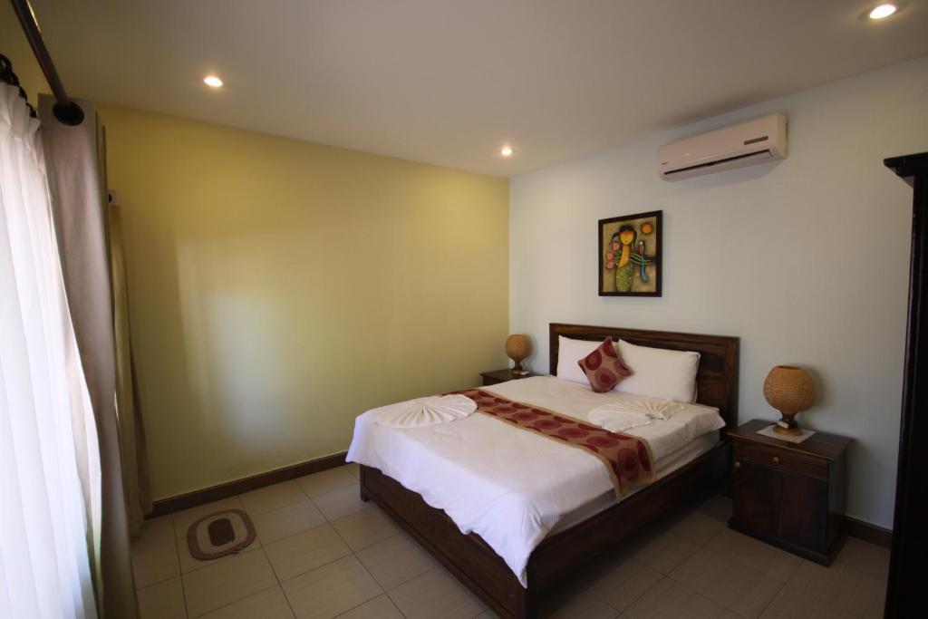 Standard Doppelzimmer mit Poolblick