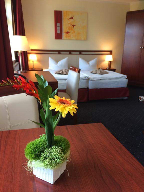 Superior+ Studio,1284440728:JPEG