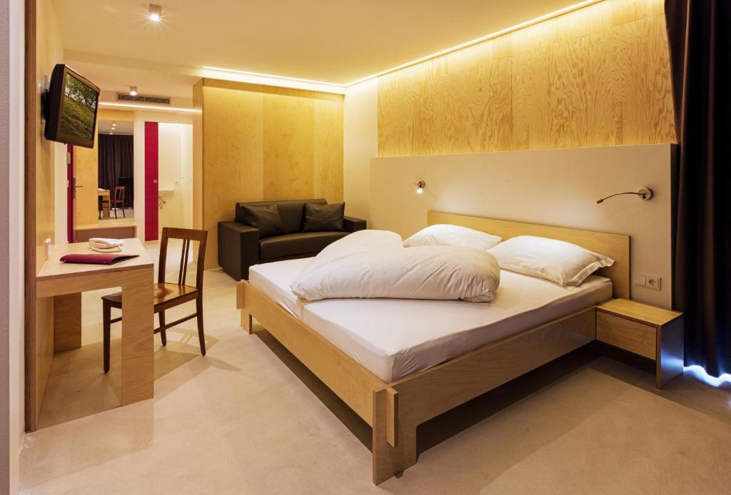 Superior Double Room,1367518460:JPEG