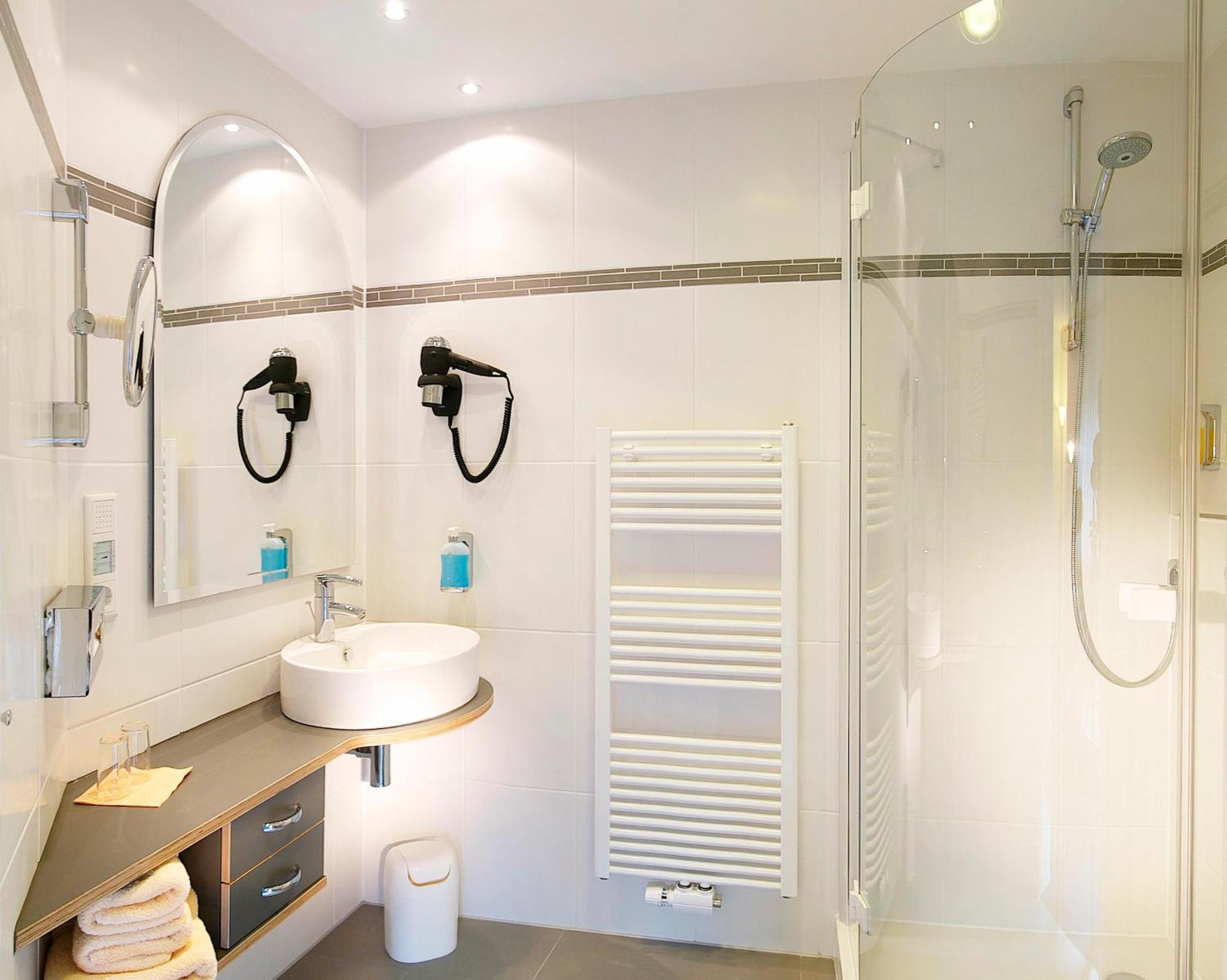 Deluxe Double Room,942984664:JPEG