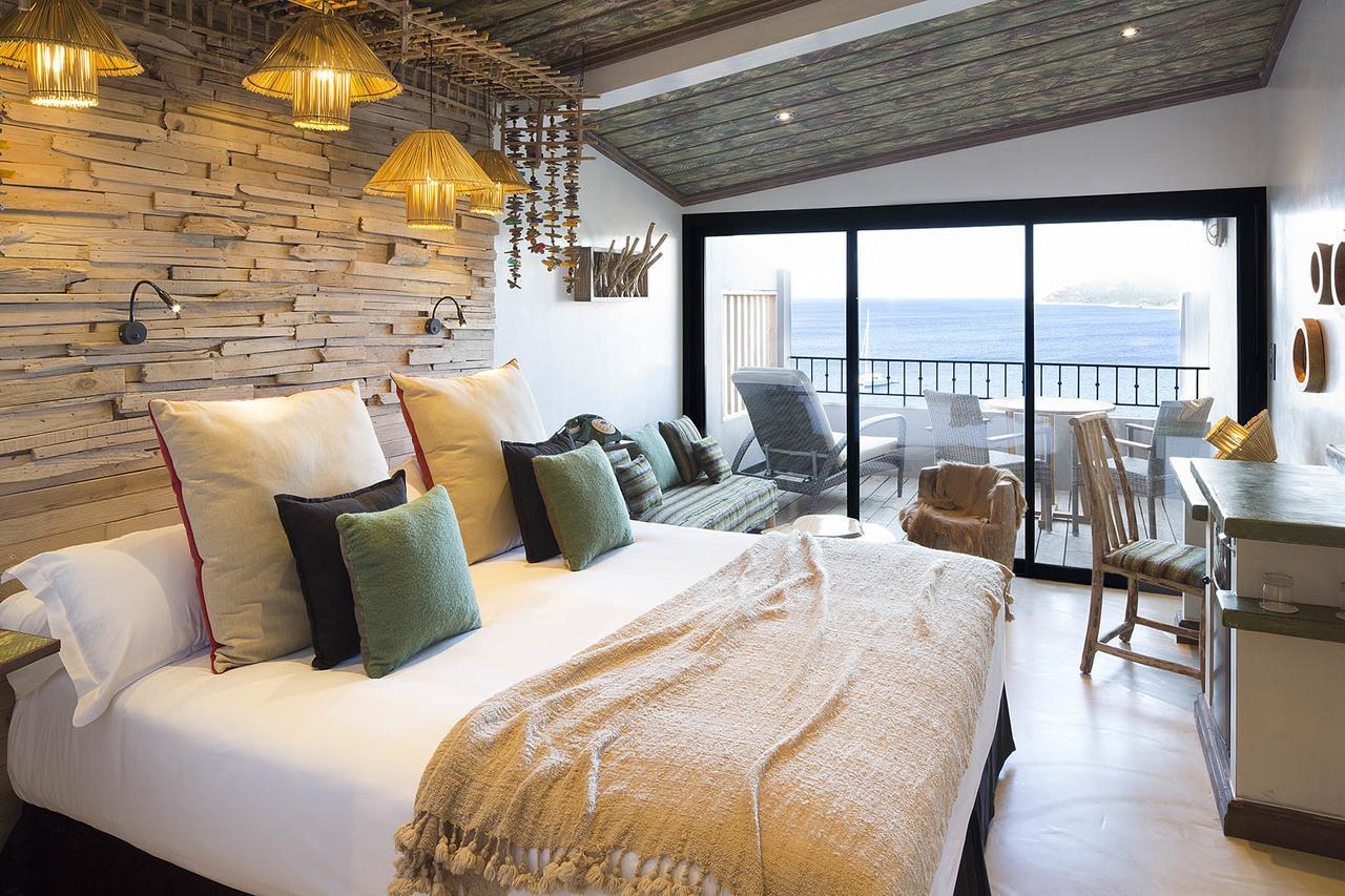 Superior Zimmer mit Queensize-Bett und Meerblick