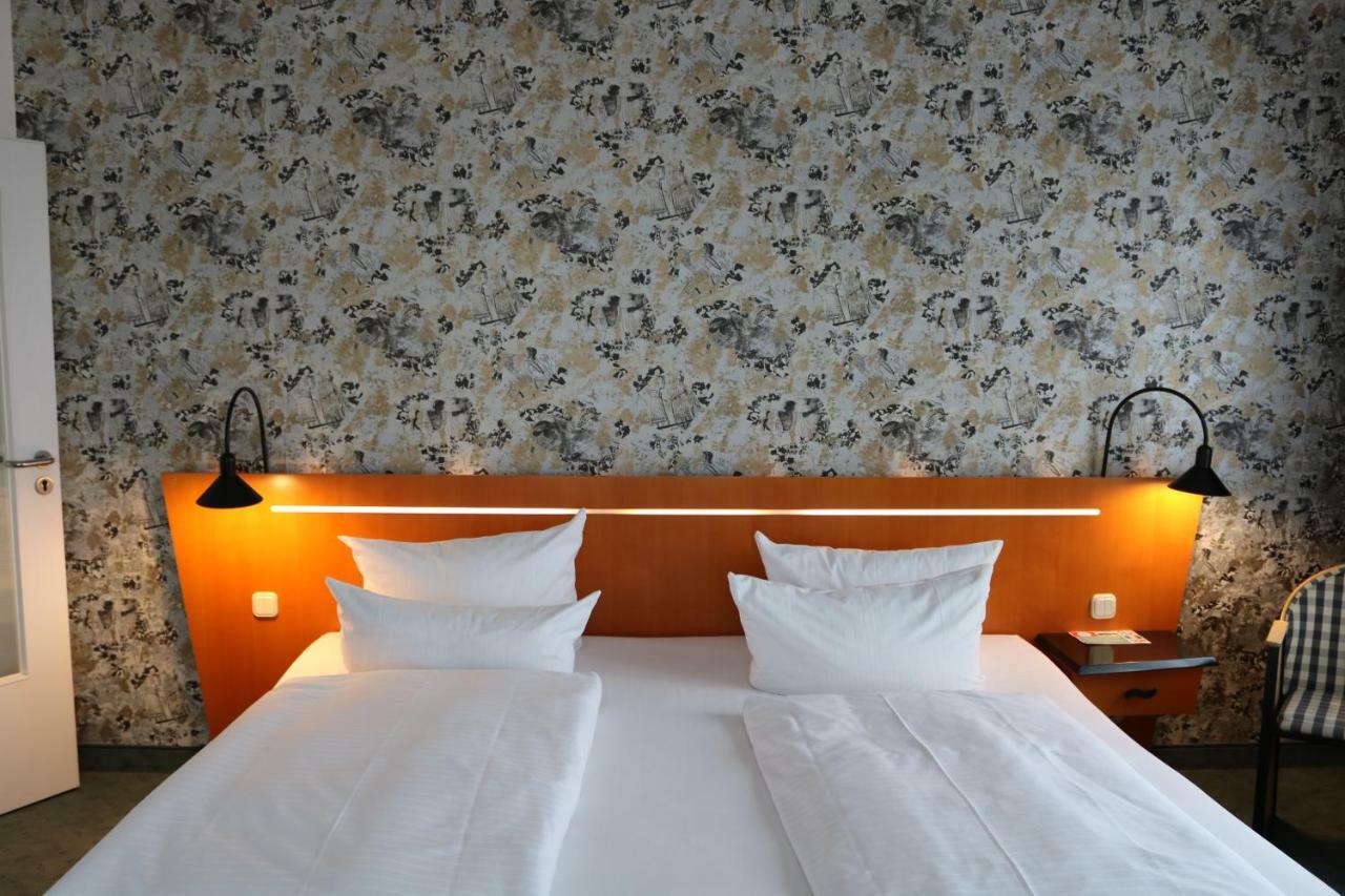 Good Morning Family Room,929326441:JPEG