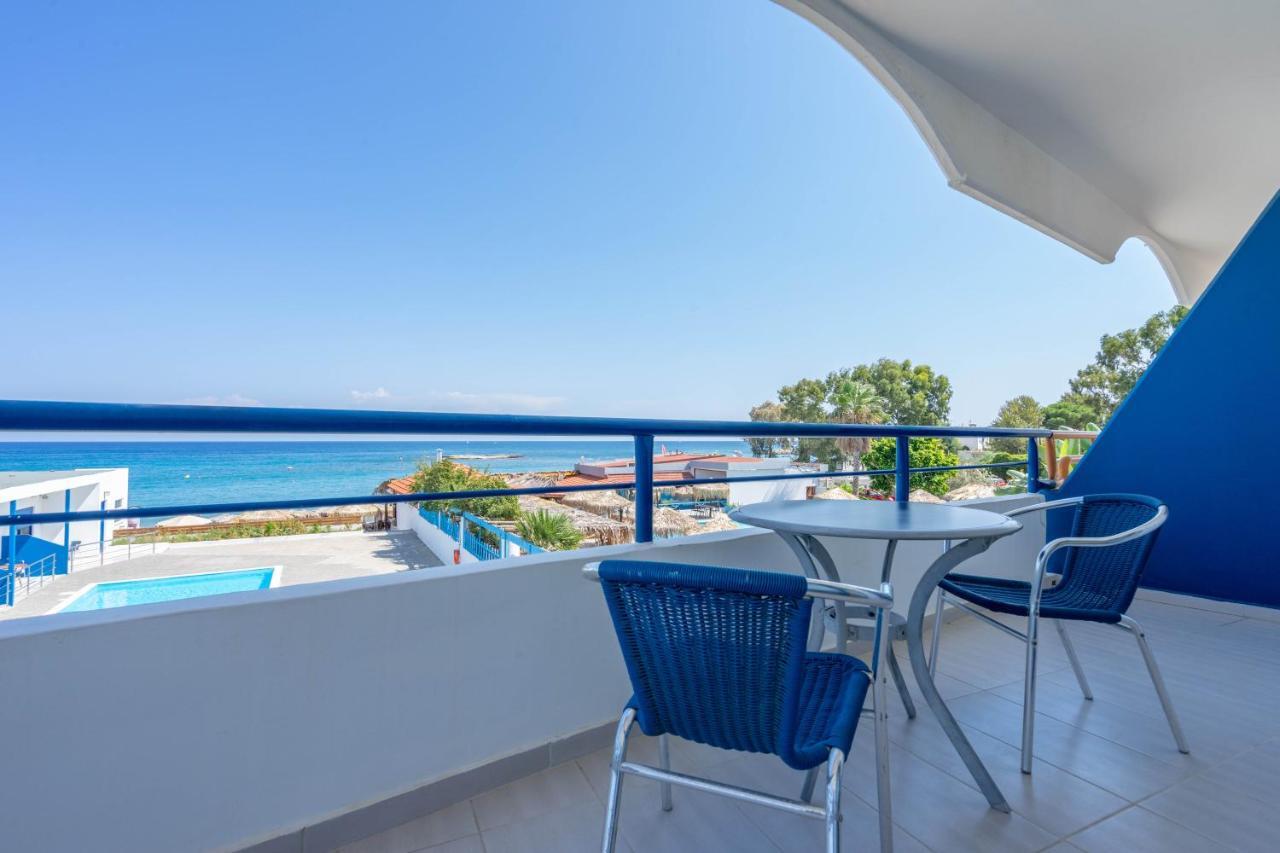 Double Room with Sea View,947179819:JPEG