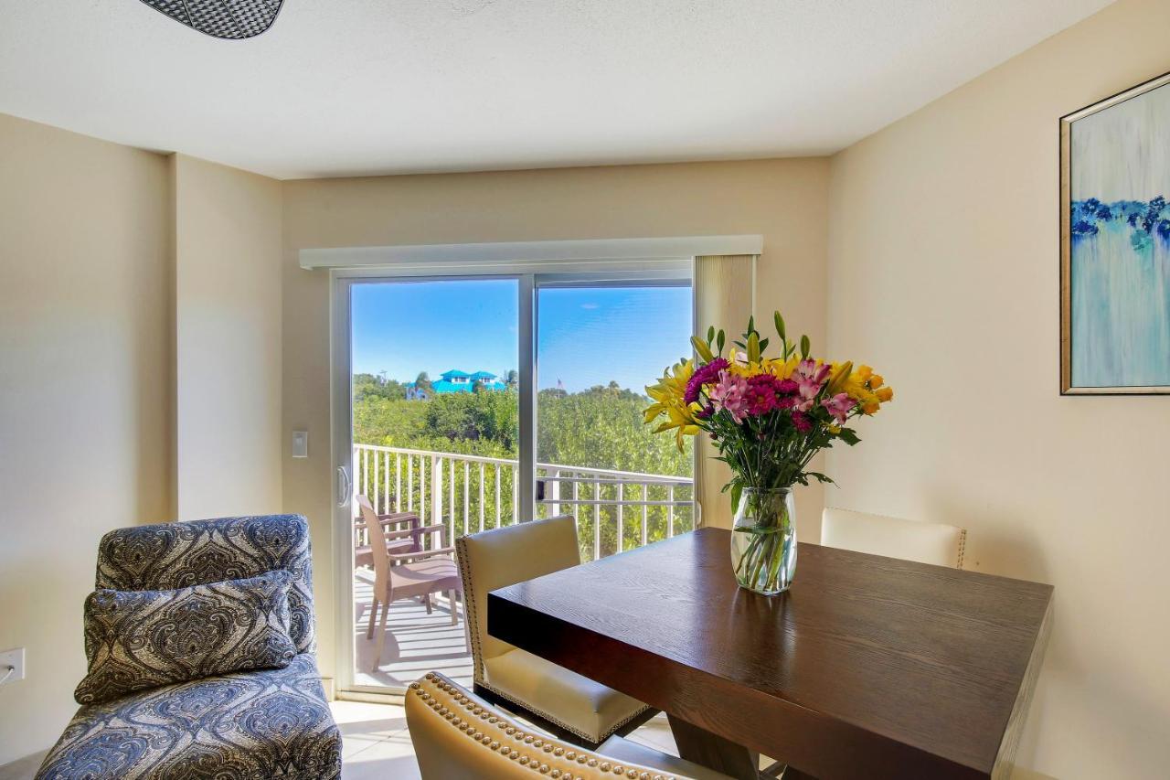 Standard Suite mit 1 Schlafzimmer und seitlichem Meerblick