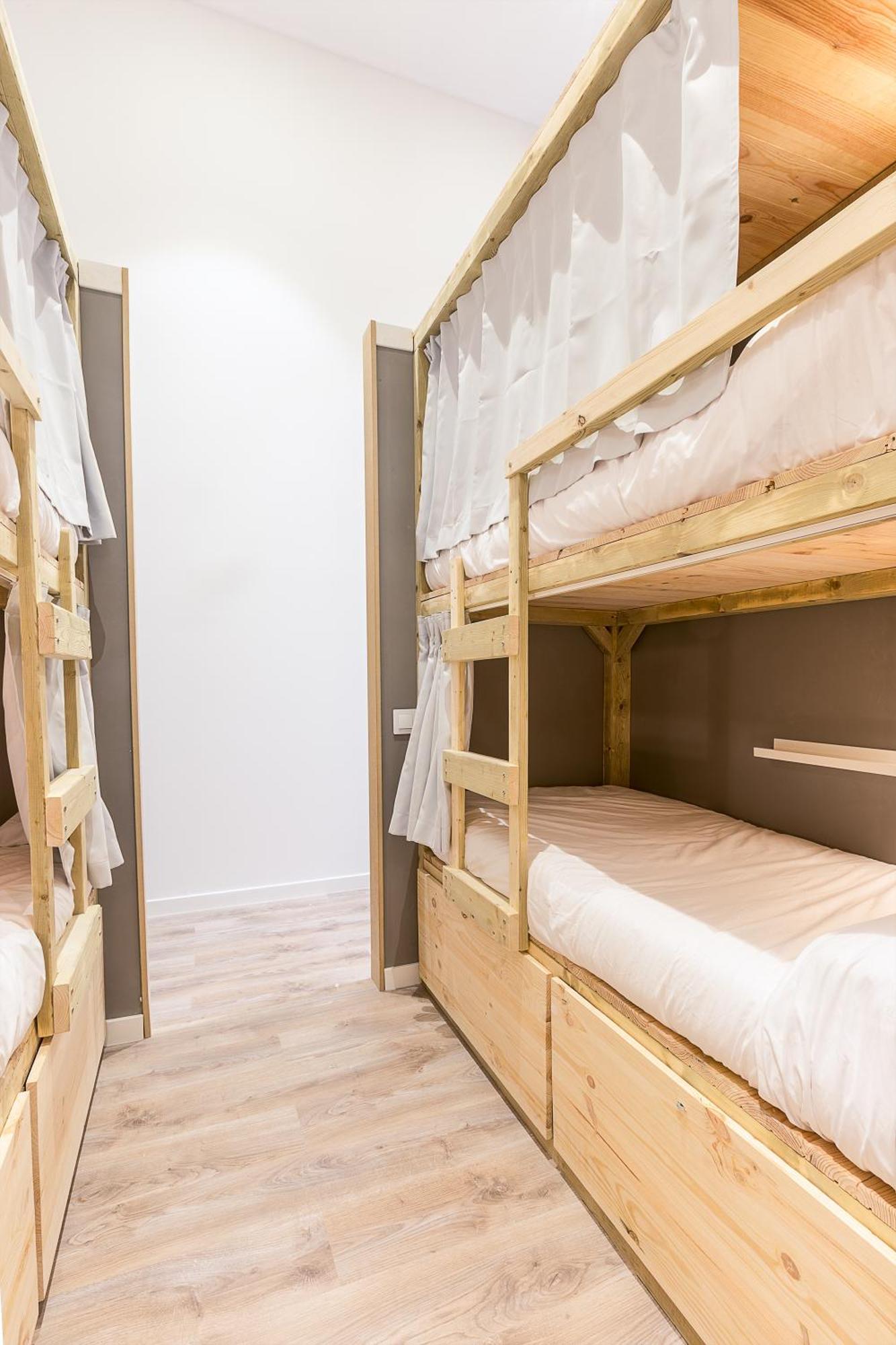 Basic Room with Private Bathroom,971685205:JPEG