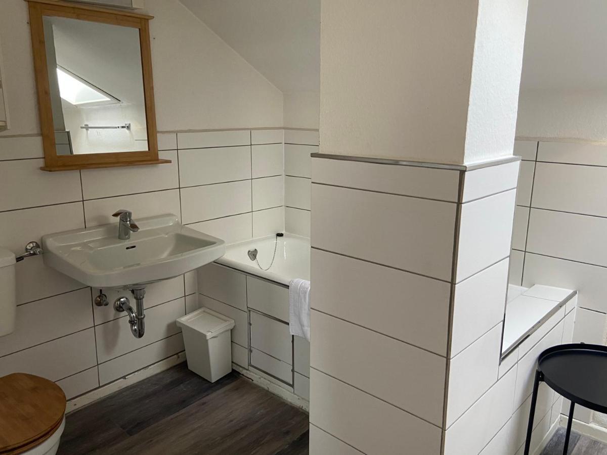 Family Room,985851820:JPEG